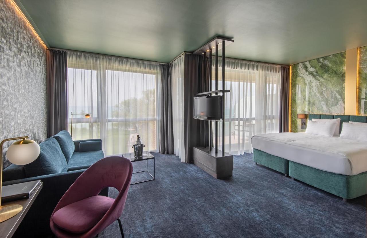 Hotel Azur Premium Шіофок Екстер'єр фото