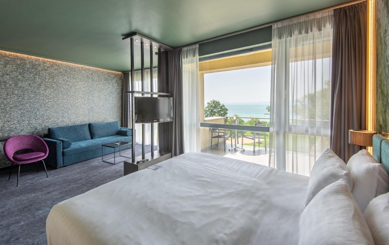 Hotel Azur Premium Шіофок Екстер'єр фото