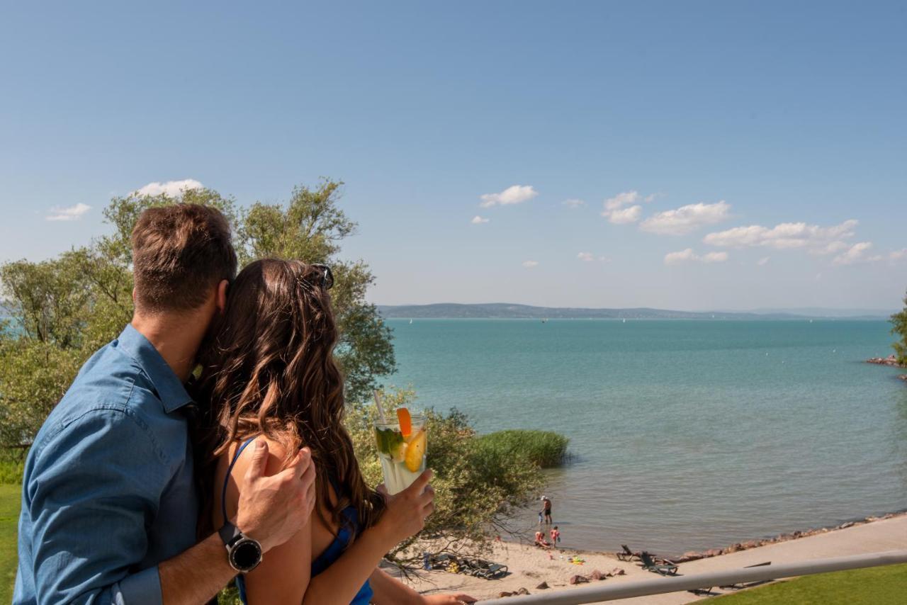 Hotel Azur Premium Шіофок Екстер'єр фото