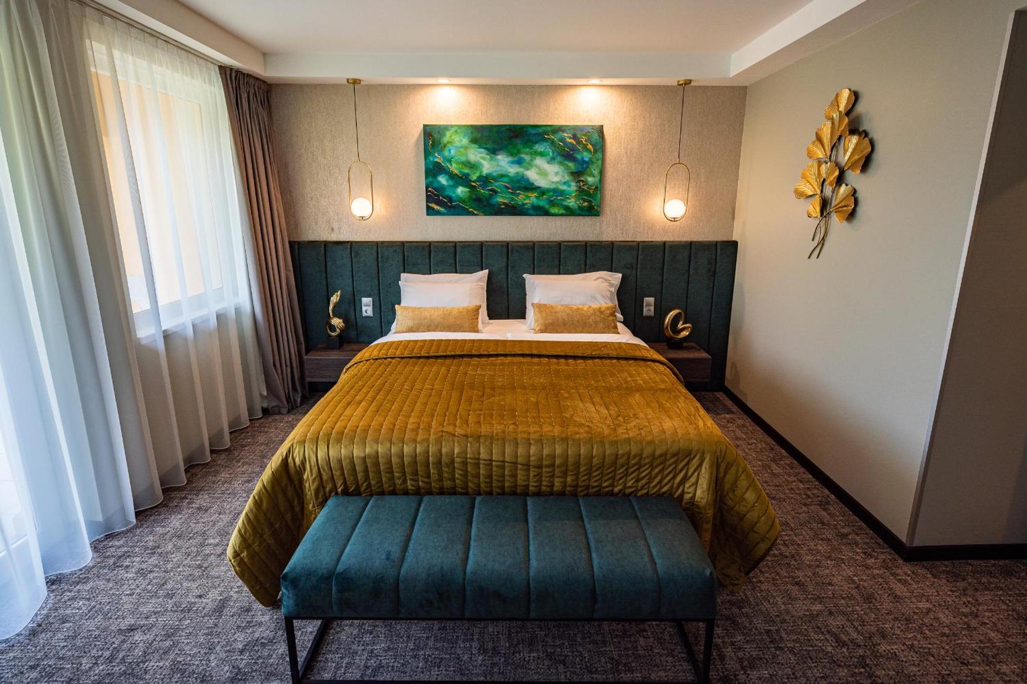 Hotel Azur Premium Шіофок Екстер'єр фото