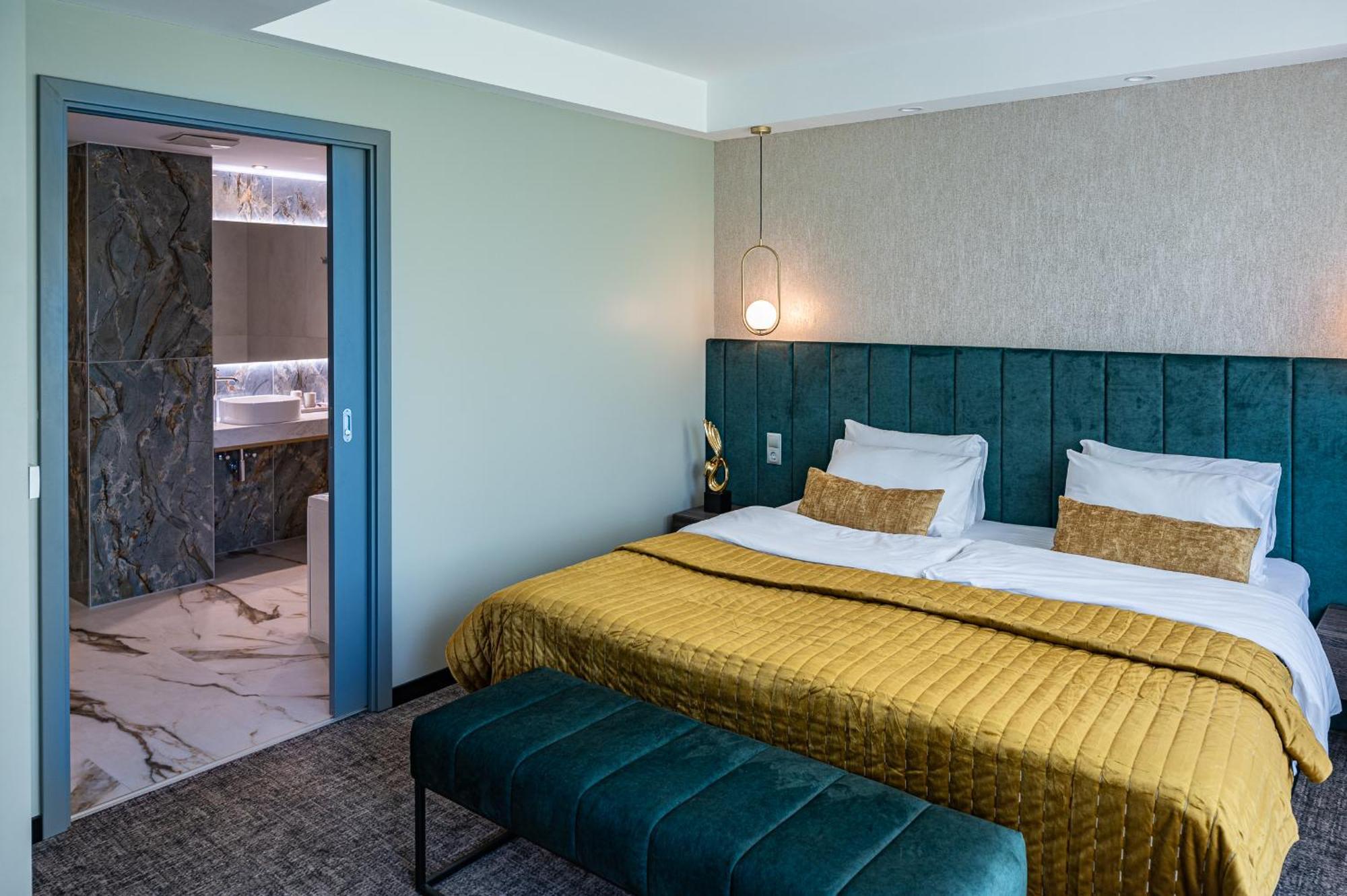 Hotel Azur Premium Шіофок Екстер'єр фото