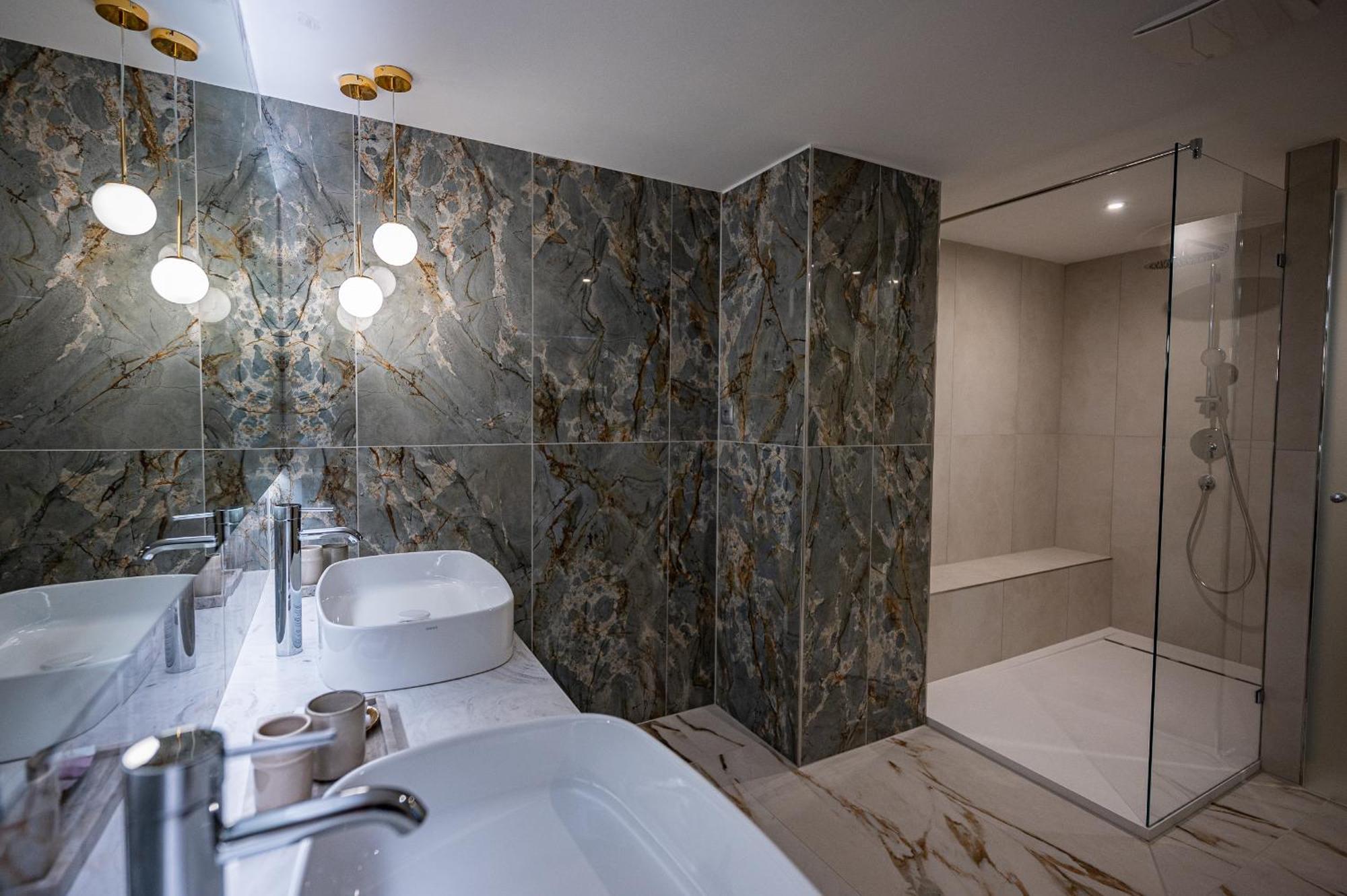 Hotel Azur Premium Шіофок Екстер'єр фото