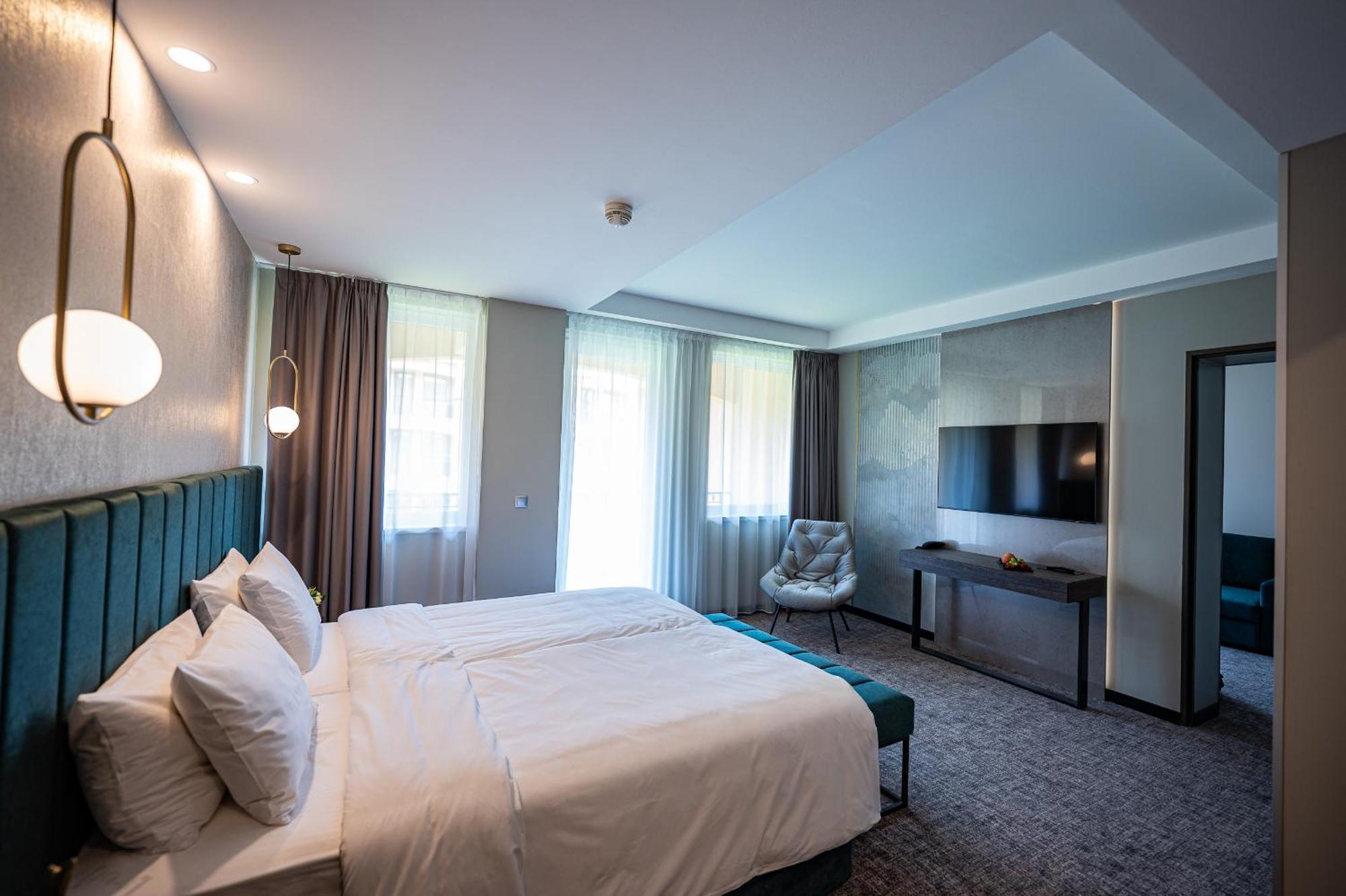 Hotel Azur Premium Шіофок Екстер'єр фото