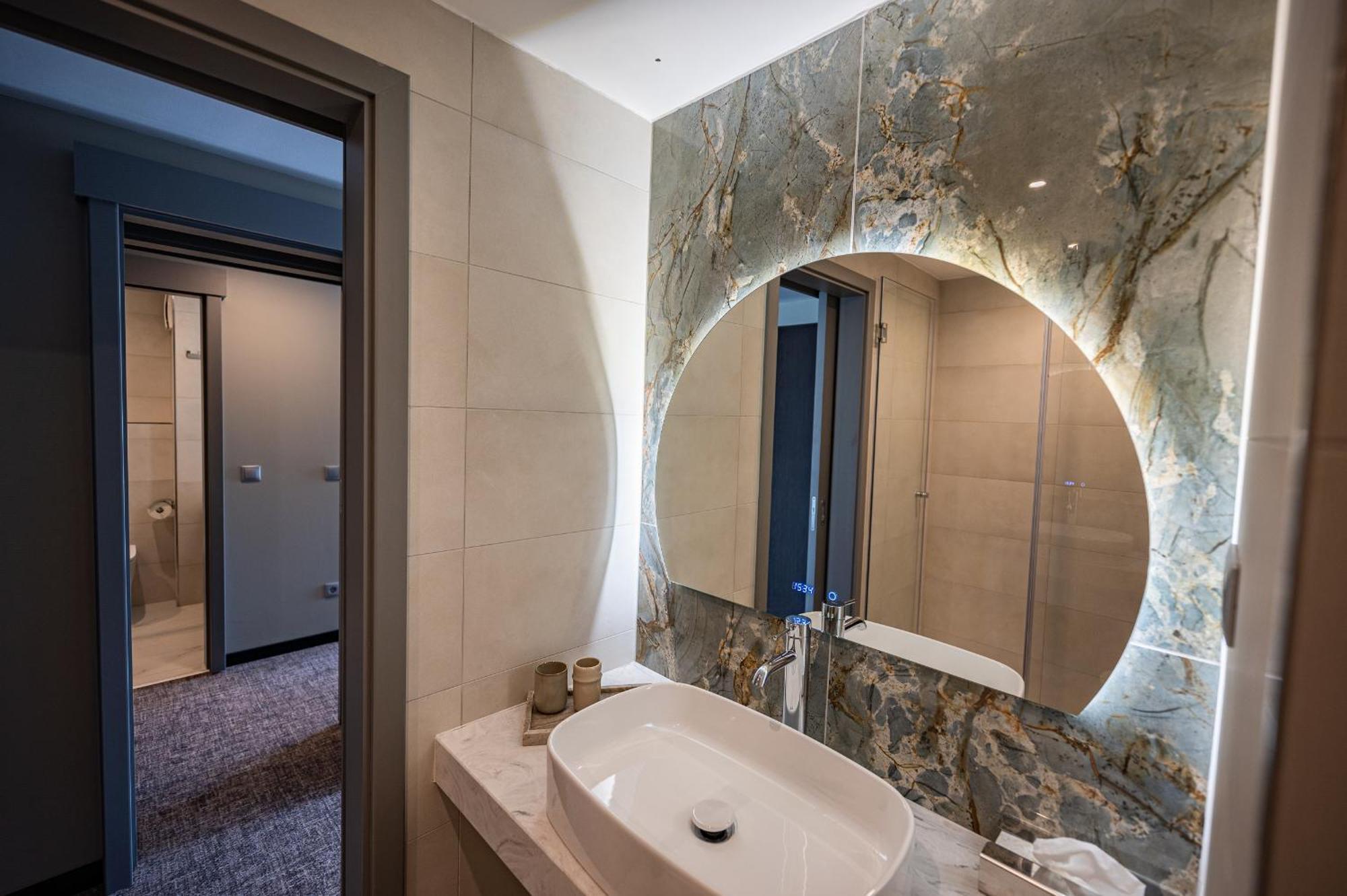 Hotel Azur Premium Шіофок Екстер'єр фото