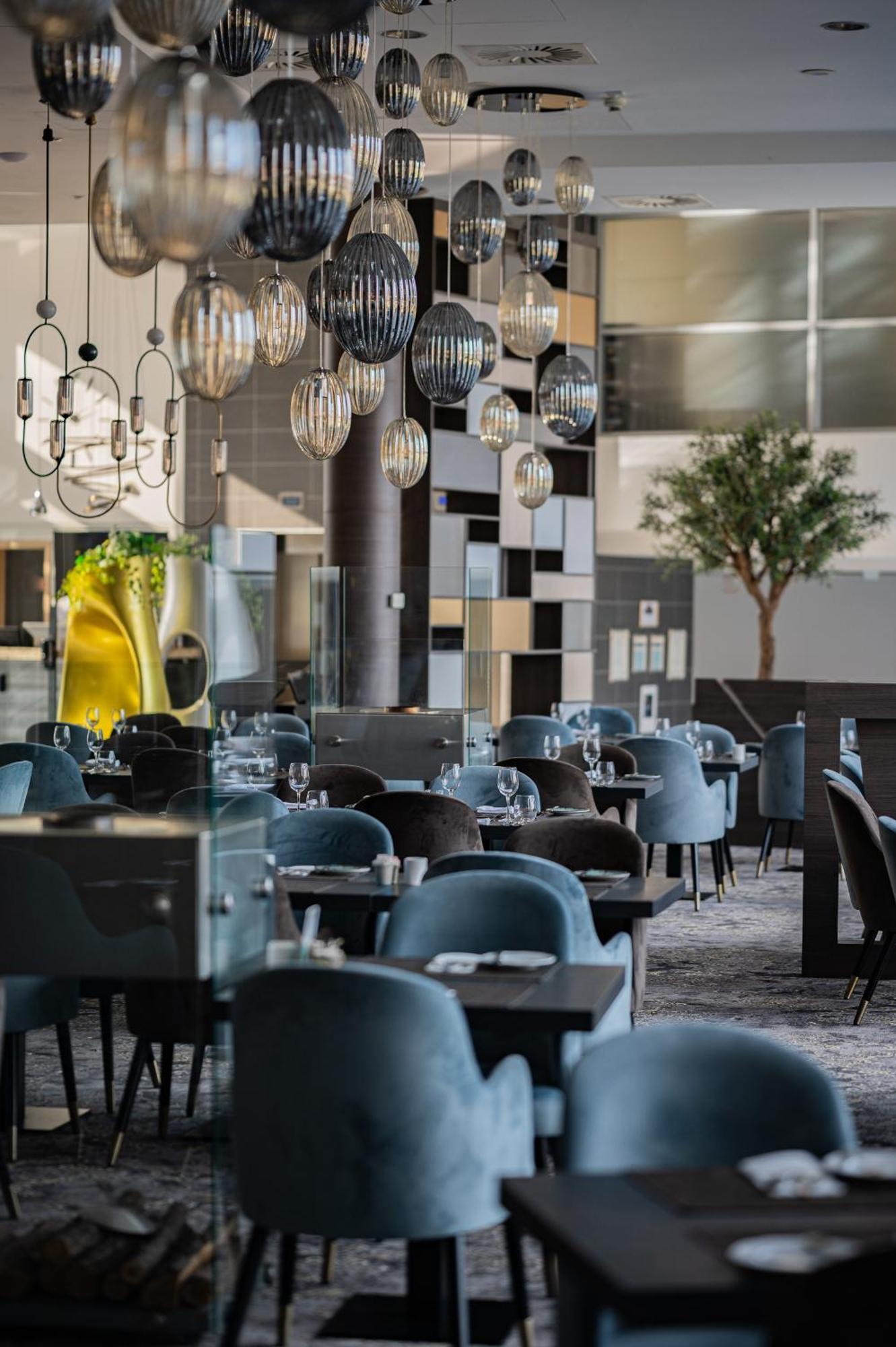 Hotel Azur Premium Шіофок Екстер'єр фото